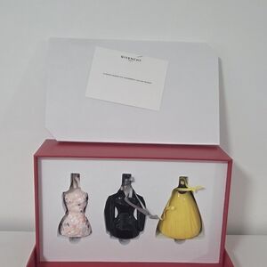 Givenchy 2025 CHRISTMAS ORNAMENTS. VIP RARE